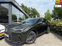 Lexus NX - 450h+ AWD Luxury Line/PLUG IN/TREKHAAK 1500KG AFNB/LEDER/STUUR-EN STOELVERWARMING