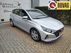 Hyundai i20 - 1.2 MPI Comfort Navigatie Carplay Camera Stoel-Stuurverwarming Cruise-Control