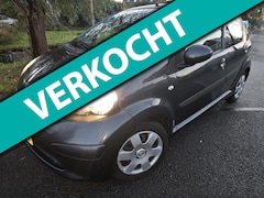 Toyota Aygo - 1.0-12V Comfort Automaat/5drs/APK 04-'26