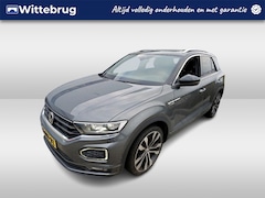 Volkswagen T-Roc - 1.5 TSI R-Line / AUTOMAAT/ PANO/ BEATS AUDIO/ PARK. SENSOREN/ DIGITAL DASHBOARD/ LED/ STOE
