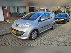 Peugeot 107 - 1.0-12V XS Urban Move