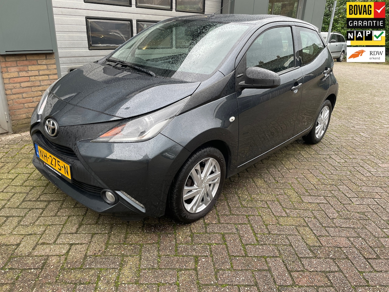 Toyota Aygo - 1.0 VVT-i x-now 1.0 VVT-i x-now - AutoWereld.nl