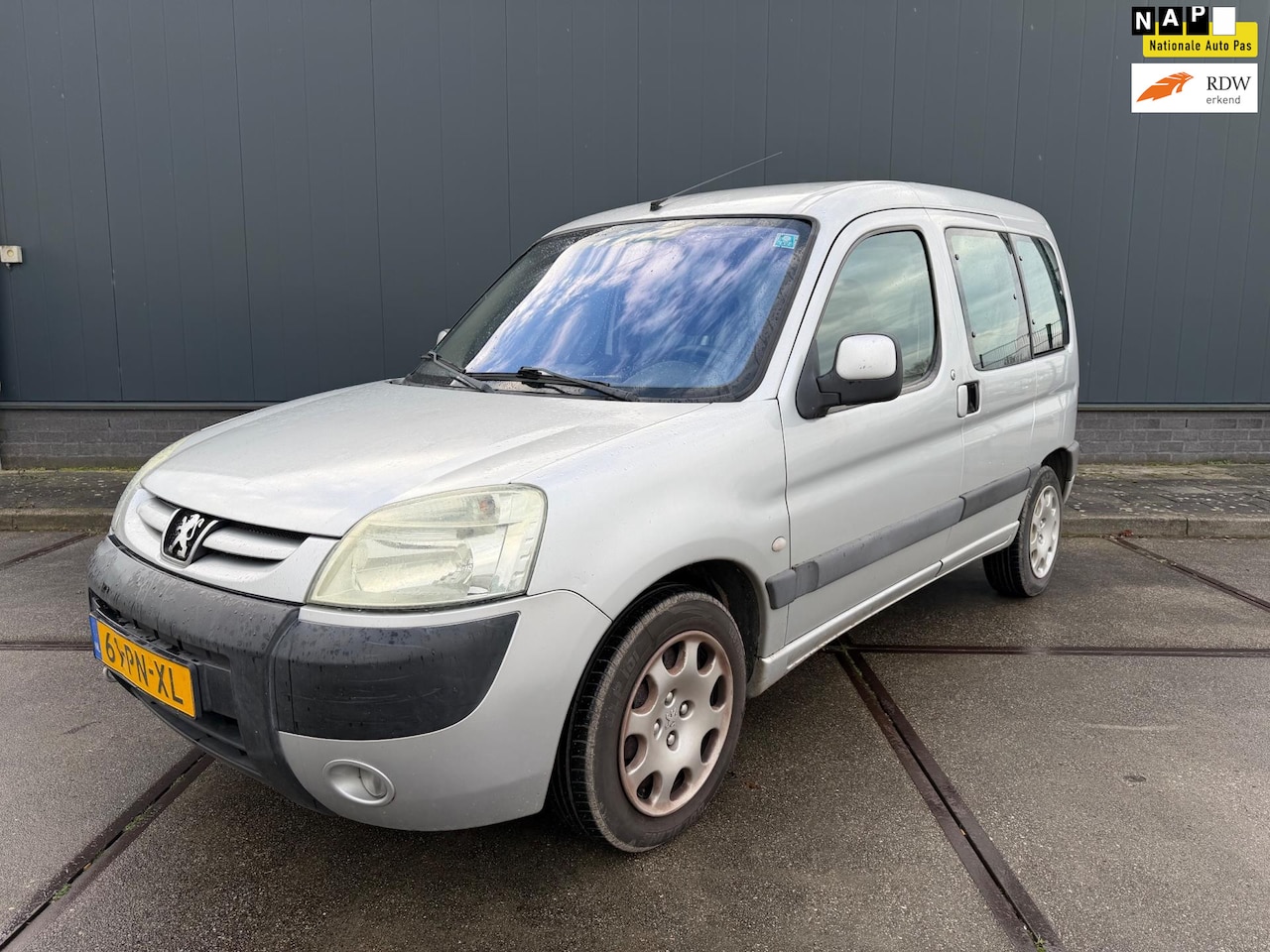 Peugeot Partner MPV - 1.6-16V XT 1.6-16V XT - AutoWereld.nl