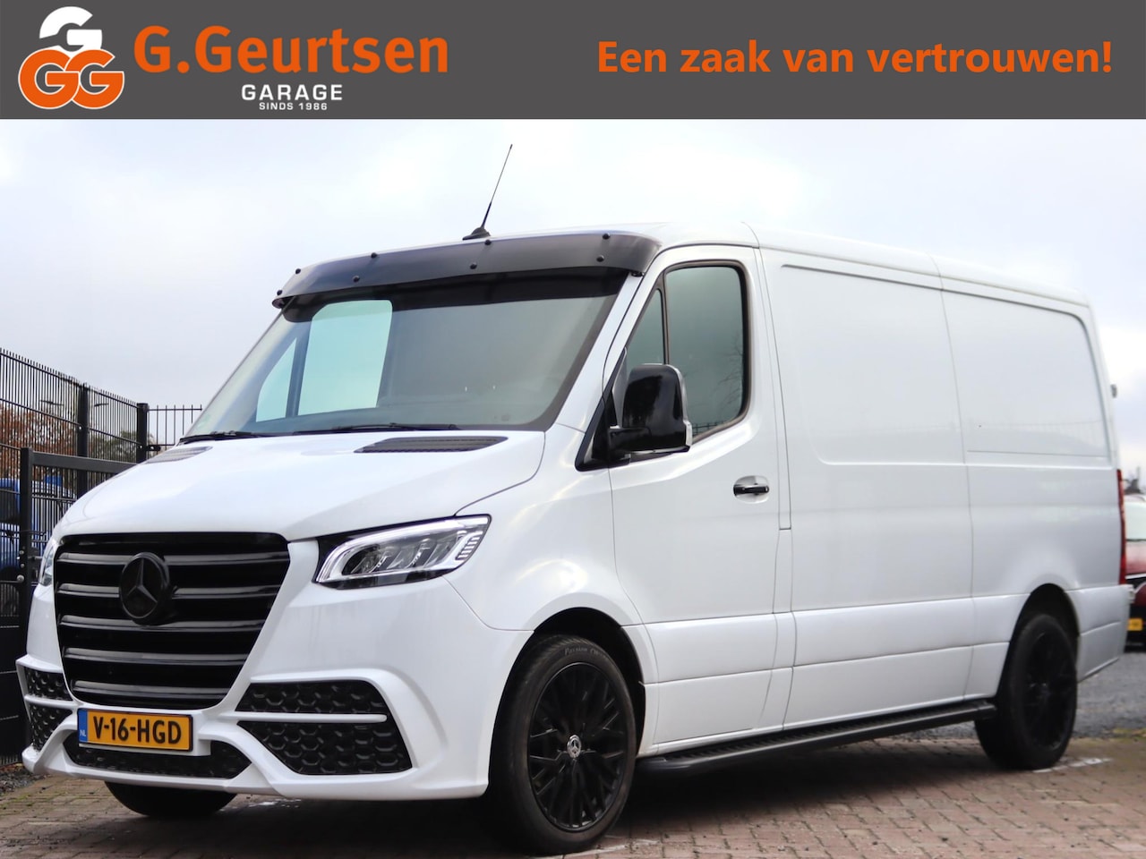 Mercedes-Benz Sprinter - 317CDI L2H1 AMG Line Leder, Cruise Control, Navigatie, Camera, Bijrijdersbank, Led Koplamp - AutoWereld.nl