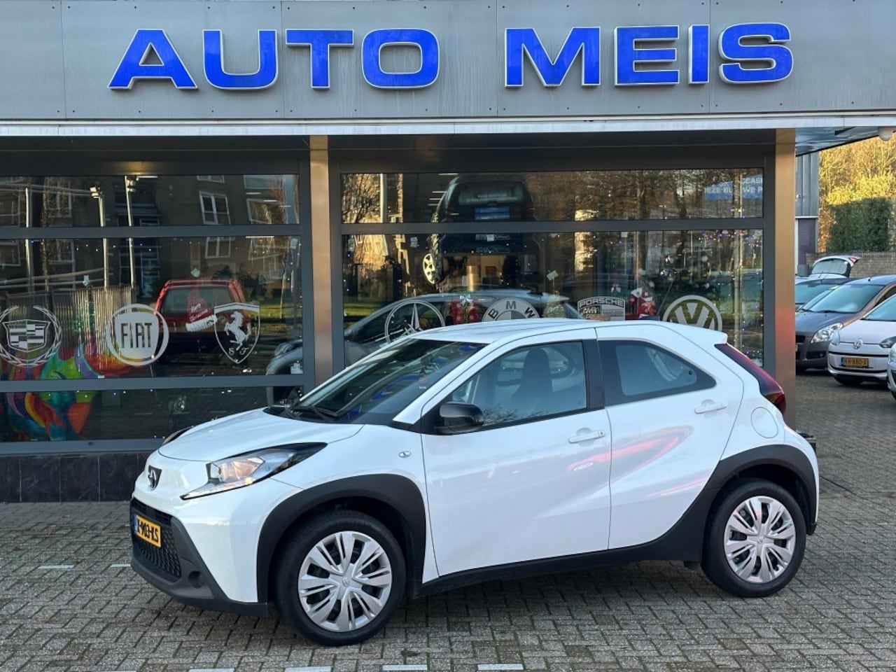 Toyota Aygo X - 1.0 VVT-I MT PLAY Airco Camera Cruise - AutoWereld.nl