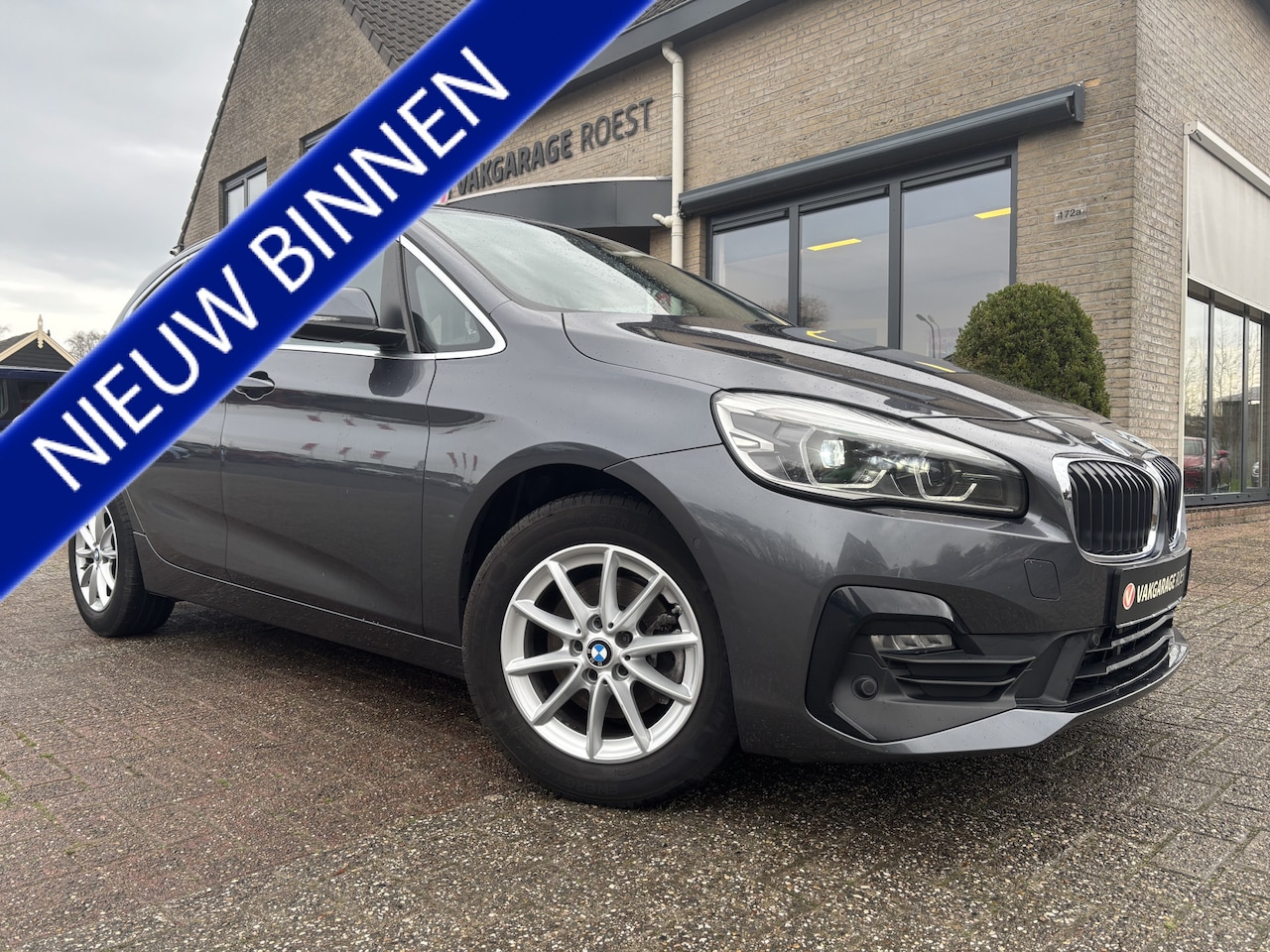 BMW 2-serie Active Tourer - 218i Automaat Executive Edition Camera / Full LED / Head-Up - AutoWereld.nl