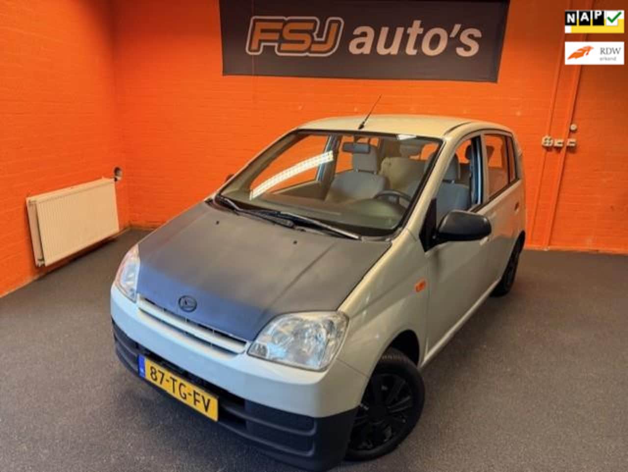 Daihatsu Cuore - 1.0-12V / 5-Deurs / Automaat / APK 10-09-2026 - AutoWereld.nl