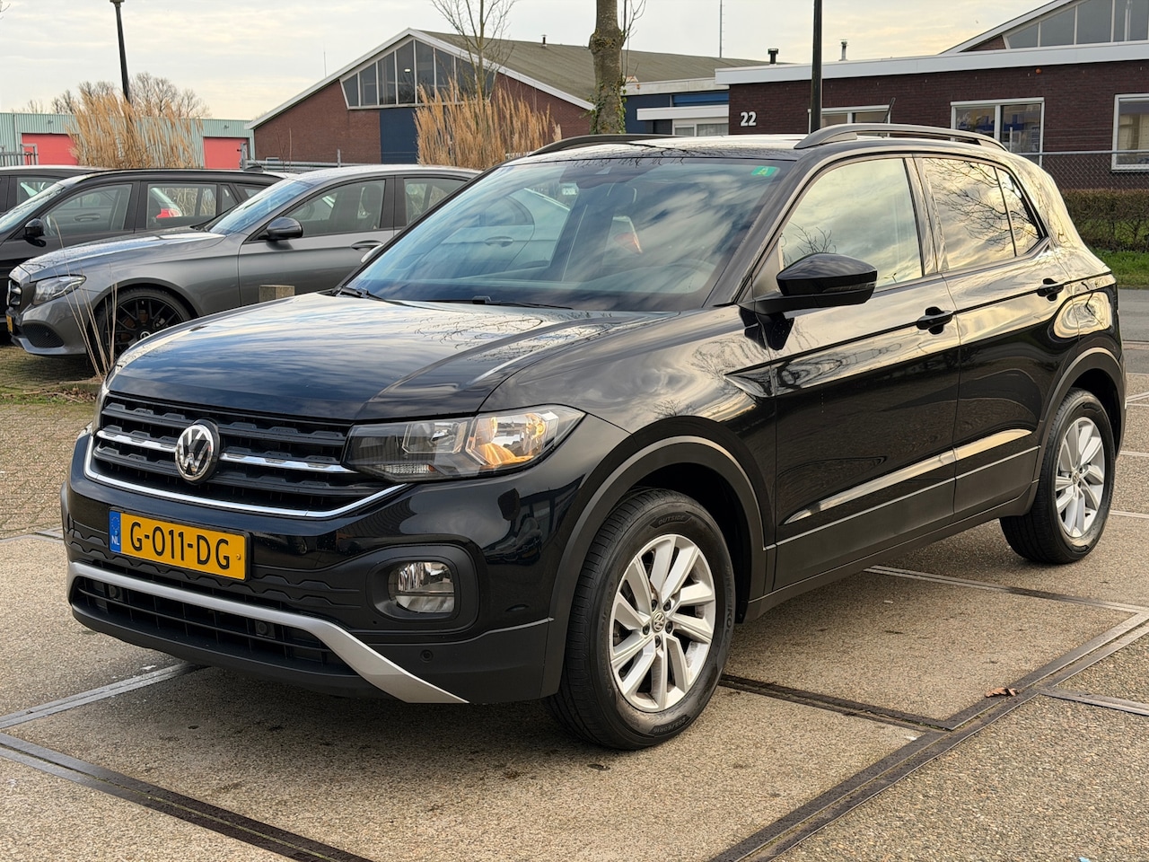 Volkswagen T-Cross - 1.0 TSI Life Digitaal dashboard Adaptive cruise PDC Carplay - AutoWereld.nl