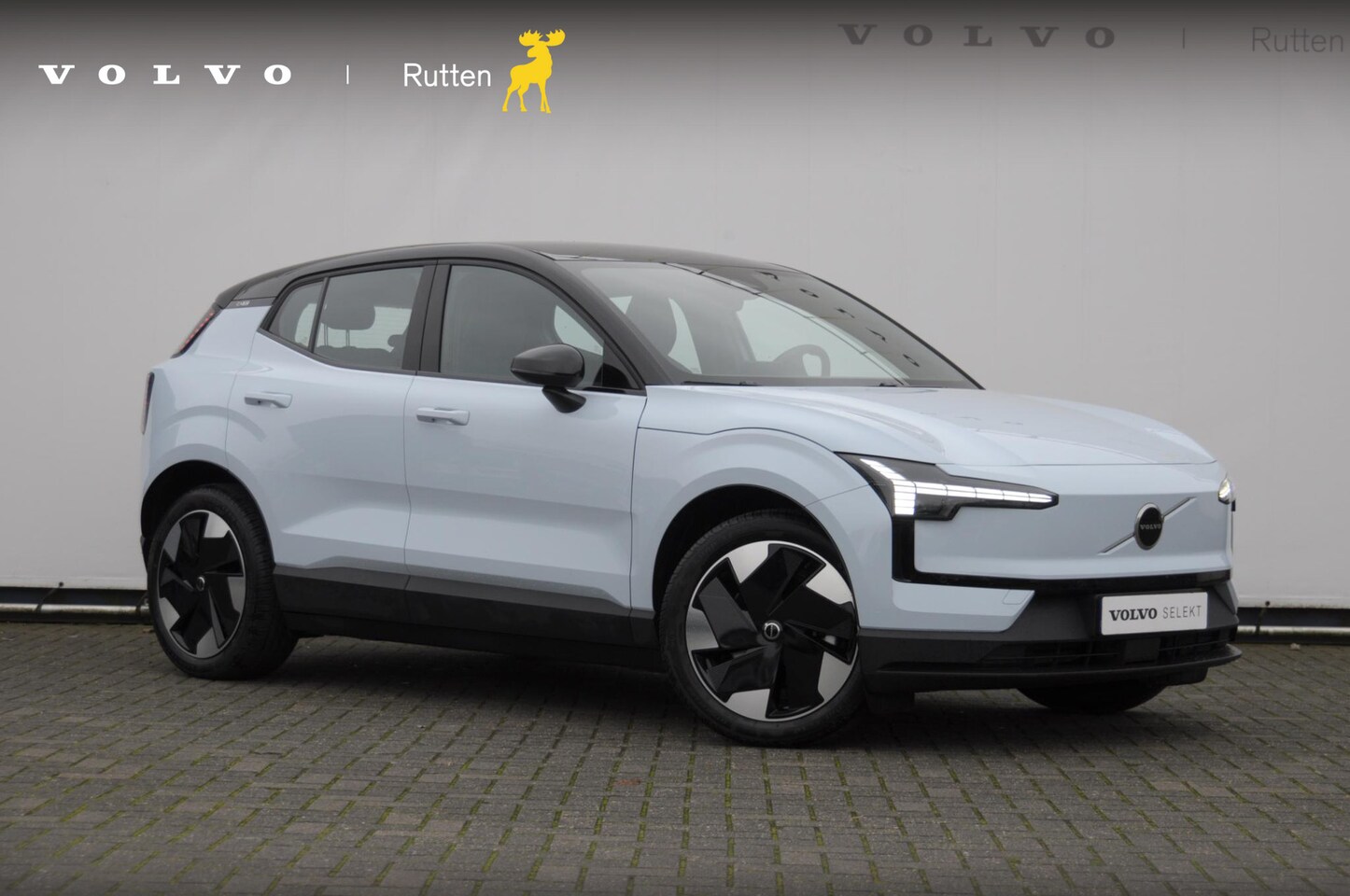 Volvo EX30 - 272PK Ext. Range Plus / Adaptieve Cruise Control/ Dodehoek Detectie / Parkeersensoren voor - AutoWereld.nl