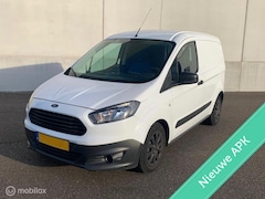 Ford Transit Courier - AIRCO EURO 6 € 3999, - +21% BTW / TAX