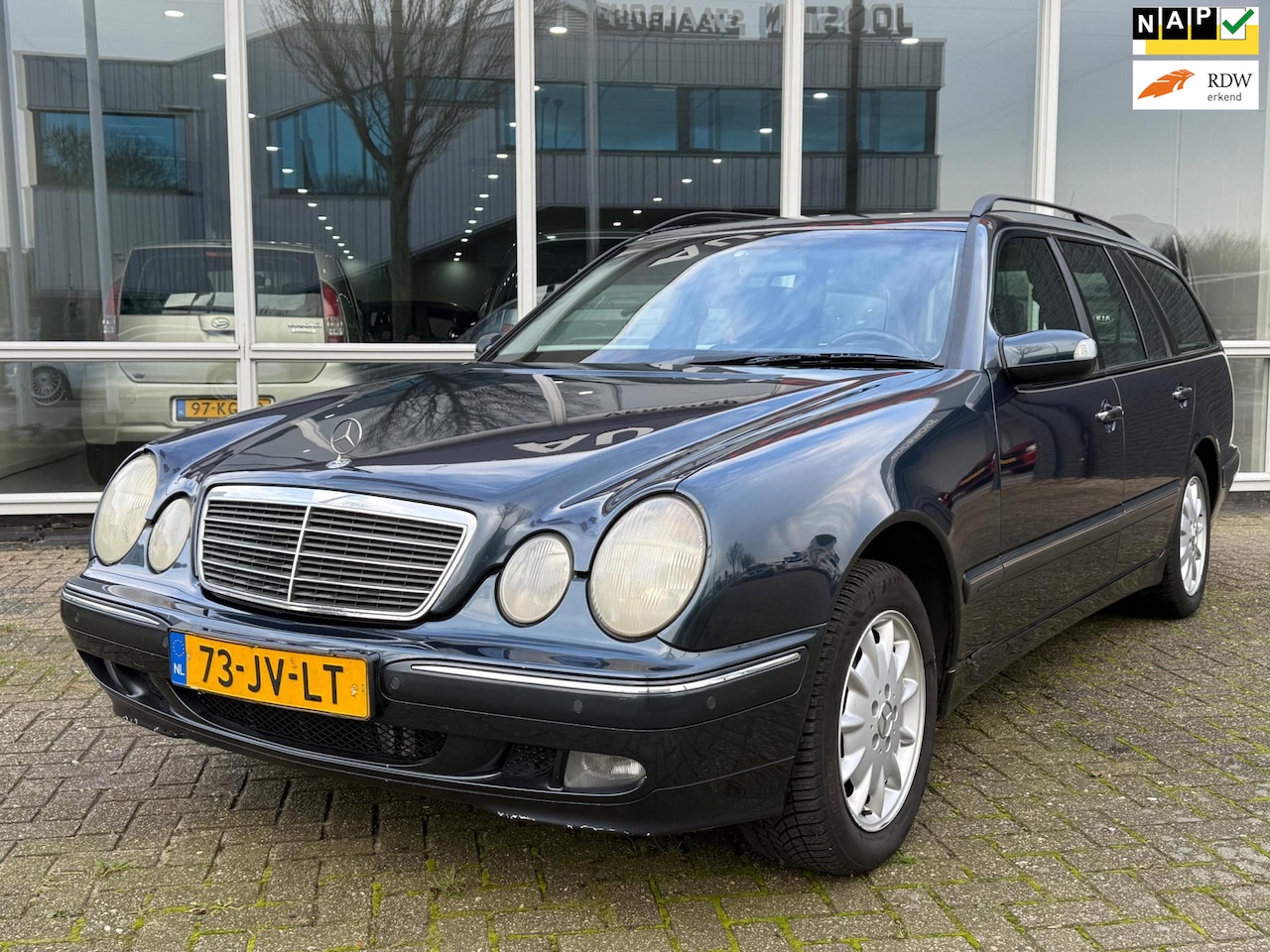 Mercedes-Benz E-klasse Combi - 240 Avantgarde Select-Automaat-Clima-Cruise-APK-NAP!! - AutoWereld.nl