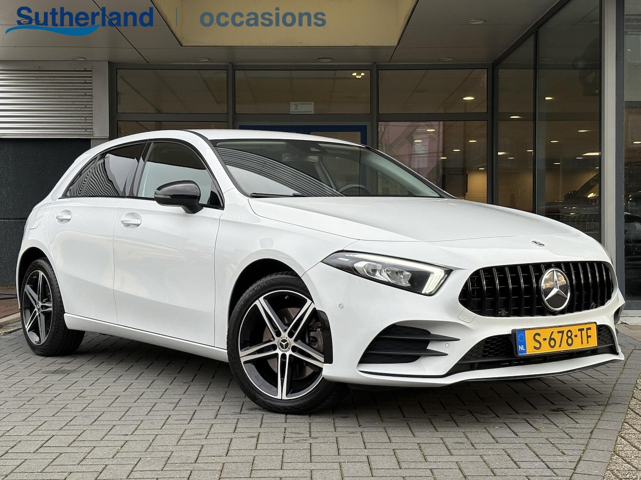 Mercedes-Benz A-klasse - 250 e Business Solution AMG Limited | Elektrische trekhaak | Stoelverwarming | Half leder - AutoWereld.nl