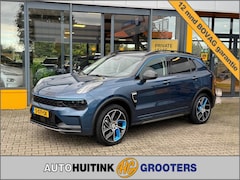 Lynk & Co 01 - 1.5 PHEV Hybrid 261 pk - camera - schuif/kanteldak - trekh / all season banden
