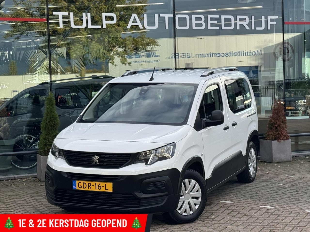 Peugeot Rifter - 1.5 BlueHDI 2019 Lage KM Mooie staat! 5pers - AutoWereld.nl