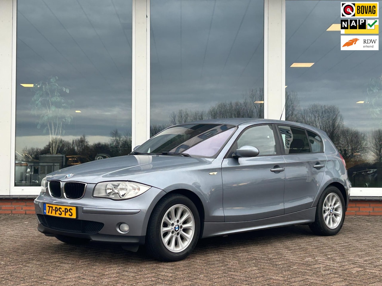 BMW 1-serie - 116i High Executive - Origineel NL - NAP - Clima - LM - AutoWereld.nl