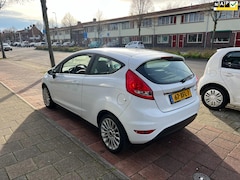 Ford Fiesta - 1.25 Champion dealer onderhouden perfecte staat