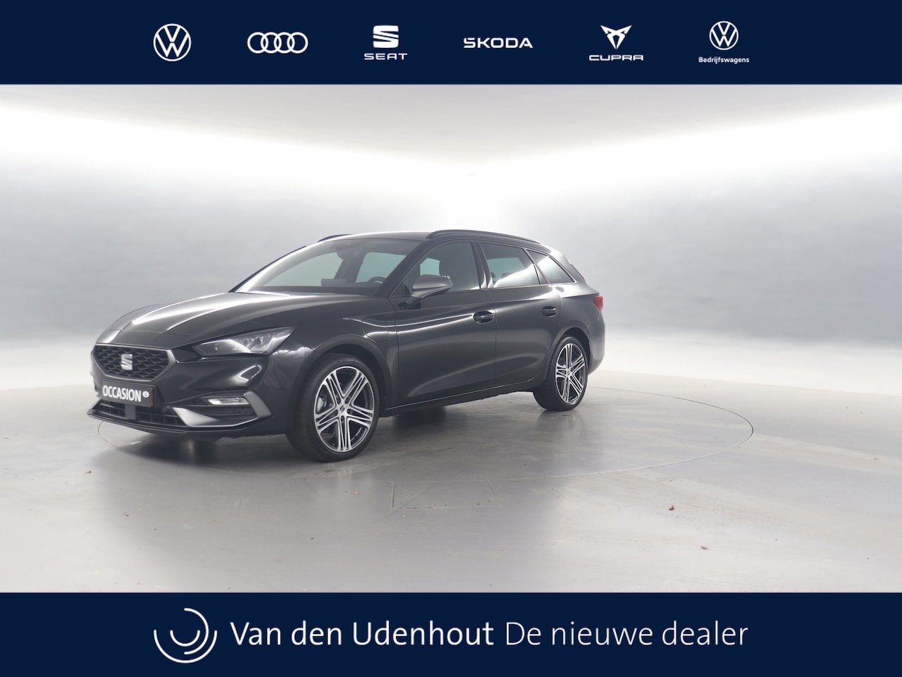 SEAT Leon Sportstourer - 1.5 TSI e-Hybrid 204pk FR Business DSG / Camera / App connect / Cruise control - AutoWereld.nl