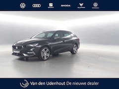 SEAT Leon Sportstourer - 1.5 TSI e-Hybrid 204pk FR Business DSG / Camera / App connect / Cruise control