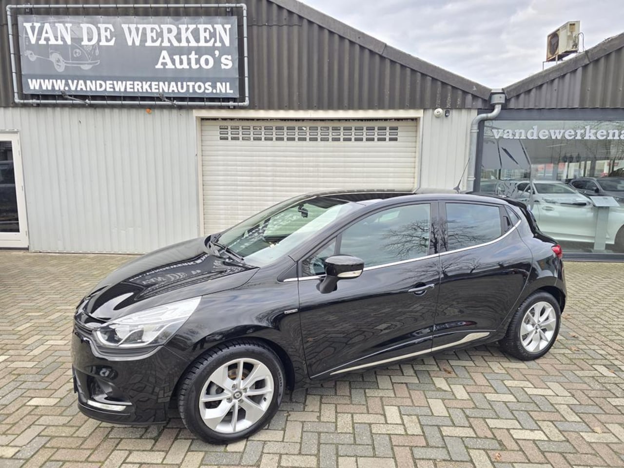 Renault Clio - 0.9 TCe Limited Airco|Cruise|Navi|Pdc|62dkm NAP!!! - AutoWereld.nl