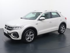 Volkswagen T-Roc - 1.5 TSI R-Line | 150 PK | Automaat | Navigatiesysteem | Achteruitrijcamera | R-Line |