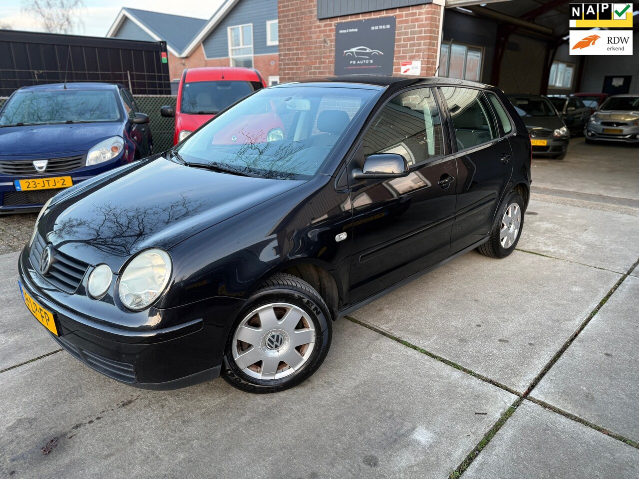 Volkswagen Polo - 1.4-16V Highline / NEW APK / AIRCO / CRUISE / NAP KM / ELECT PAKKET / CENTRL.DEUREN / ZUIN - AutoWereld.nl