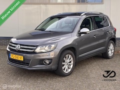 Volkswagen Tiguan - 2.0 TDI 4Motion Trekhaak Leder Pano dak