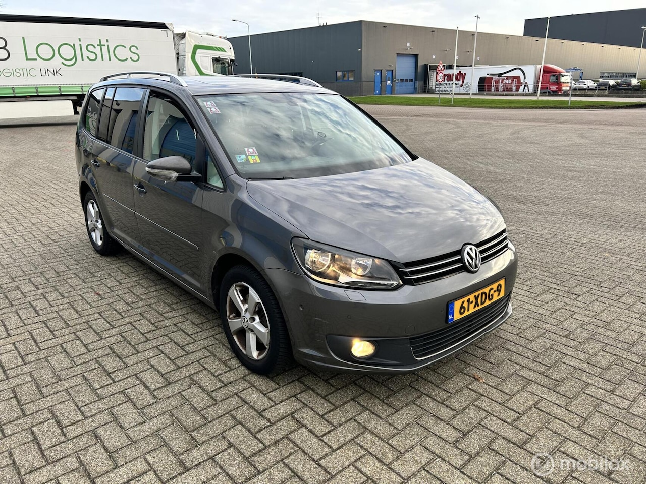 Volkswagen Touran - 1.2 TSI Highline BlueMotion 7p. 1.2 TSI Highline BlueMotion 7p. - AutoWereld.nl