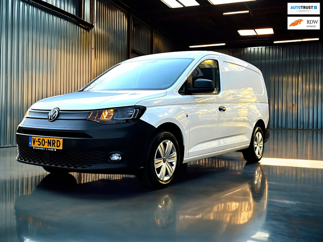 Volkswagen Caddy Cargo Maxi - 2.0 TDI L2H1 DC Comfortline Navi_Carplay_3zits_Stoelverw - AutoWereld.nl