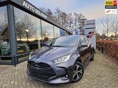 Toyota Yaris - 1.5 Hybrid 115 STYLE TECHNOLOGY/PARK SENS V+A/DODE HOEK/KEYLESS/LMV 16"/NAVI