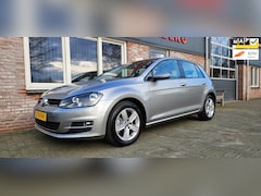 Volkswagen Golf - 1.4 TSI Highline Trekhaak Navigatie Airco/Clima Cruise Control NAP Nette Auto