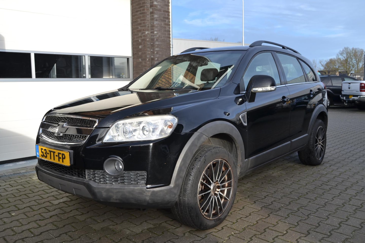 Chevrolet Captiva - 3.2i 4x4 Executive , Leder 7 persoons - AutoWereld.nl