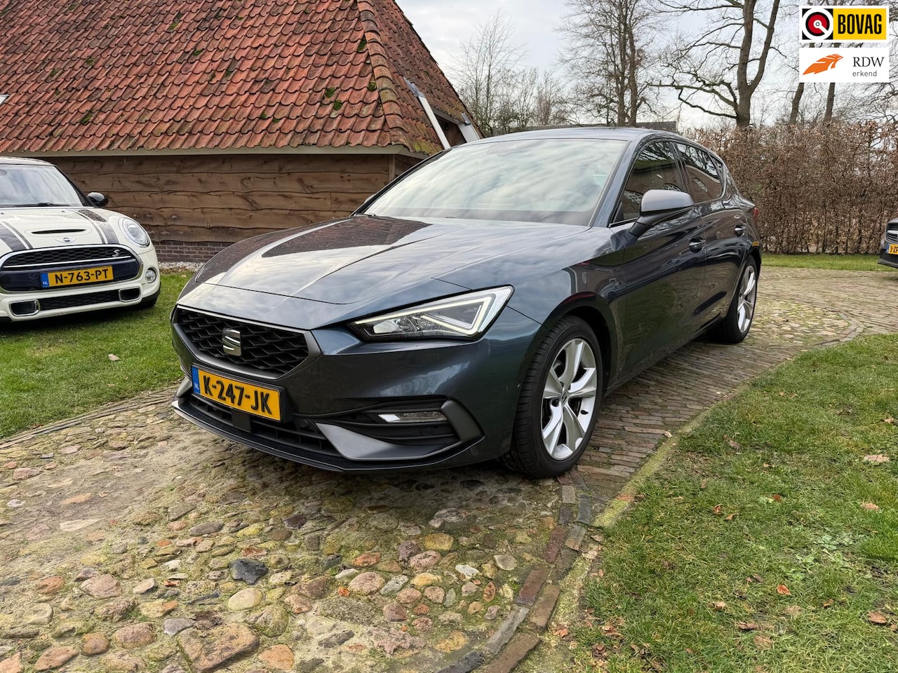SEAT Leon - 1.5 TSI FR Launch Edition-NL auto-Camera-Virual-Stoel/stuurverw- - AutoWereld.nl