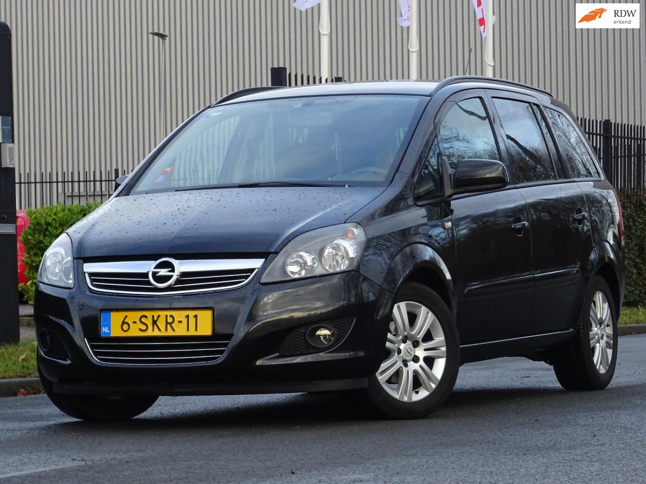 Opel Zafira - 1.8 Cosmo 7-PERSOONS AIRCO/CRUISE/NW APK - AutoWereld.nl