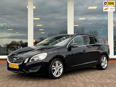 Volvo V60 - 2.0 Turbo AUT. Summum - Navi - Clima - PDC - Trekhaak