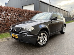 BMW X3 - 2.5i Executive / AUTOMAAT / LEER / PANORAMADAK / AIRCO