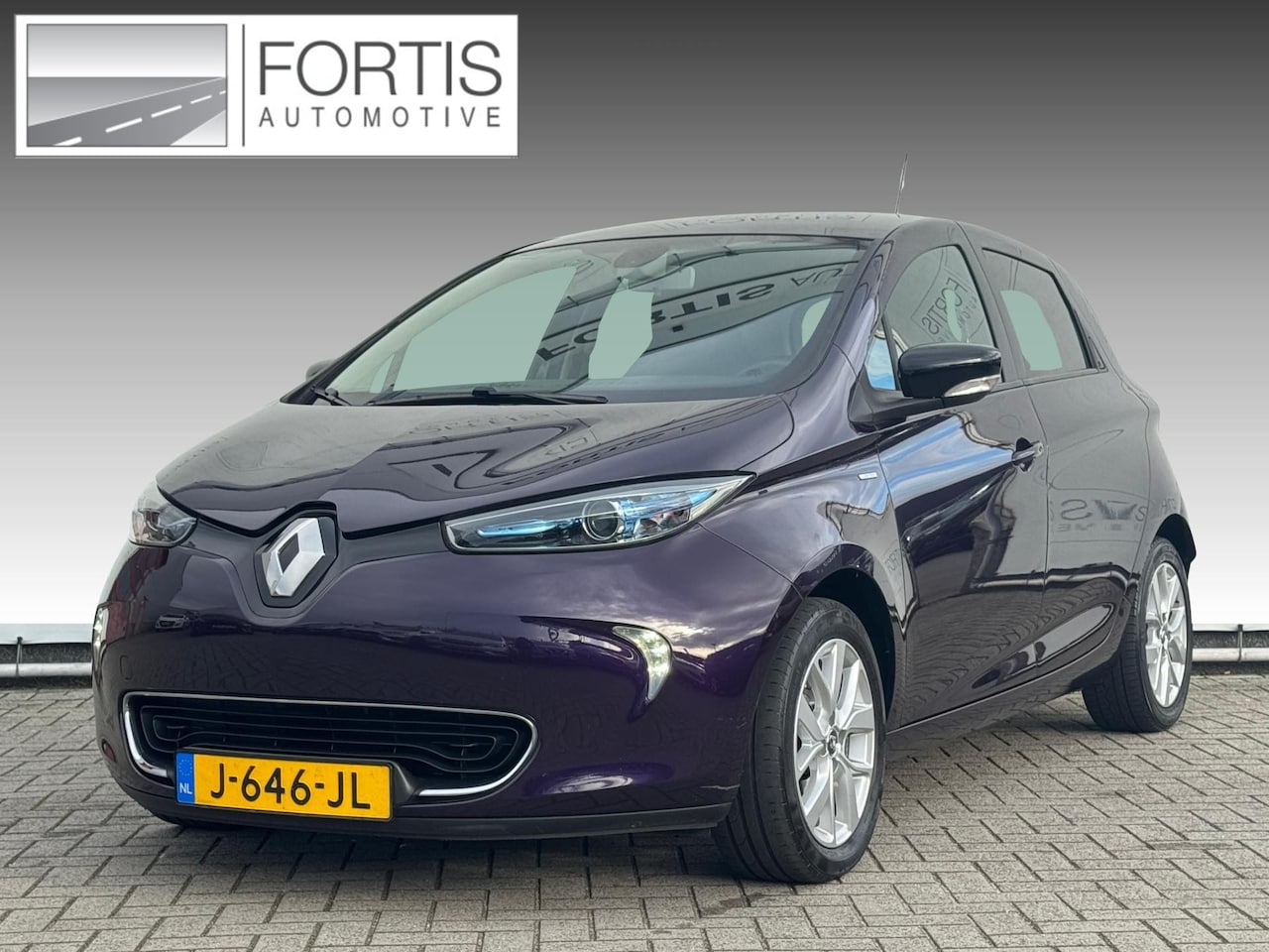 Renault Zoe - R110 Limited 41 kWh (ex Accu) NAVI | 240 km BEREIK | CAMERA - AutoWereld.nl