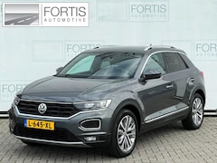 Volkswagen T-Roc - 1.5 TSI Sport Business R CAMERA | TREKHAAK | NETTE AUTO | VIRTUAL COCKPIT |