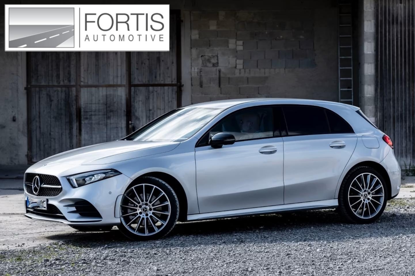 Mercedes-Benz A-klasse - 250e AMG ** LED, MBUX+, 19-inch LMV, ADAPT. CRUISE, NIGHT PAKKET ** 1e EIG - UNFALLFREI - - AutoWereld.nl