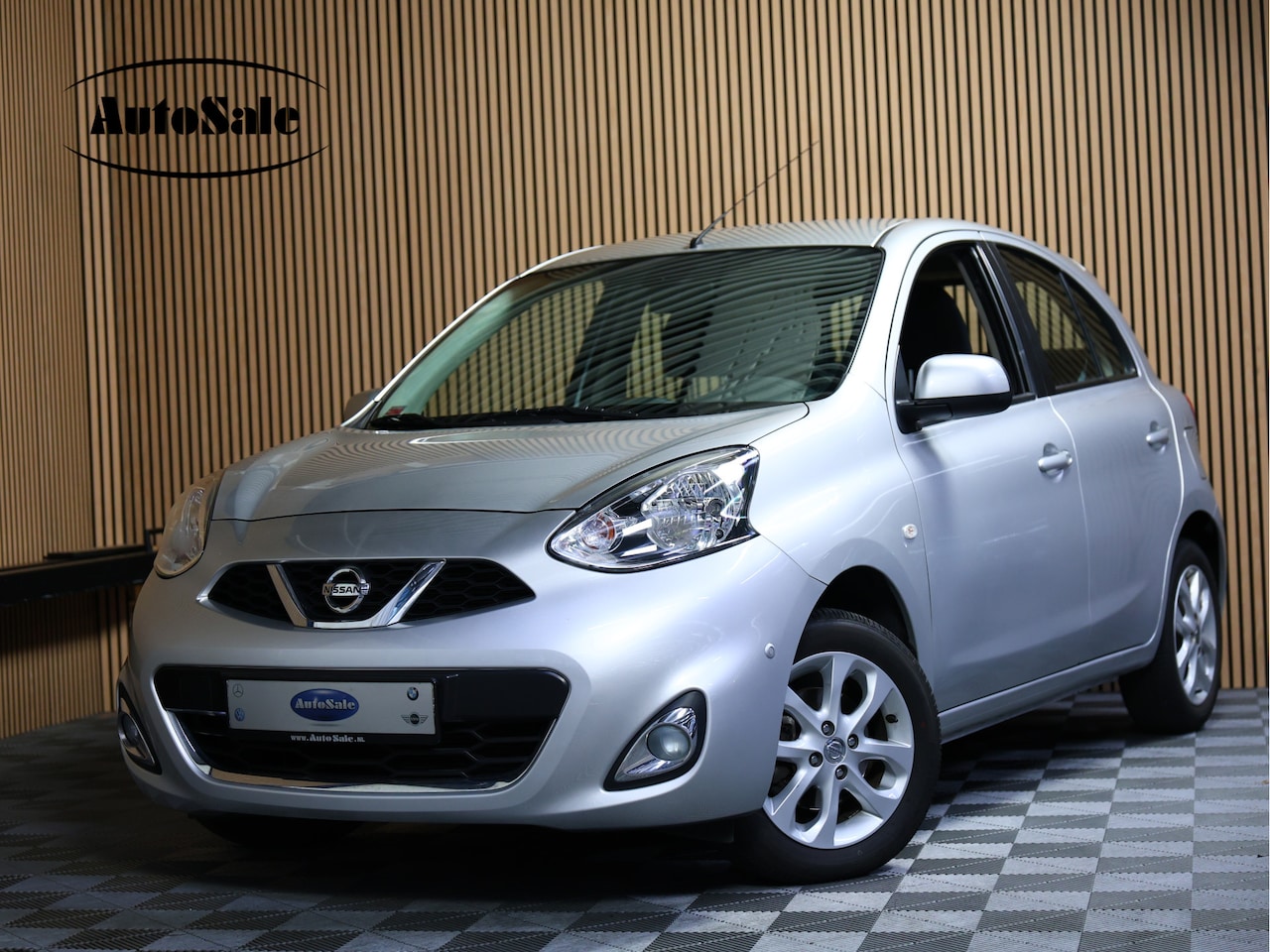 Nissan Micra - 1.2 Connect Edition AUTOMAAT 43000 km NAVI BT PDC CRUISE '14 - AutoWereld.nl