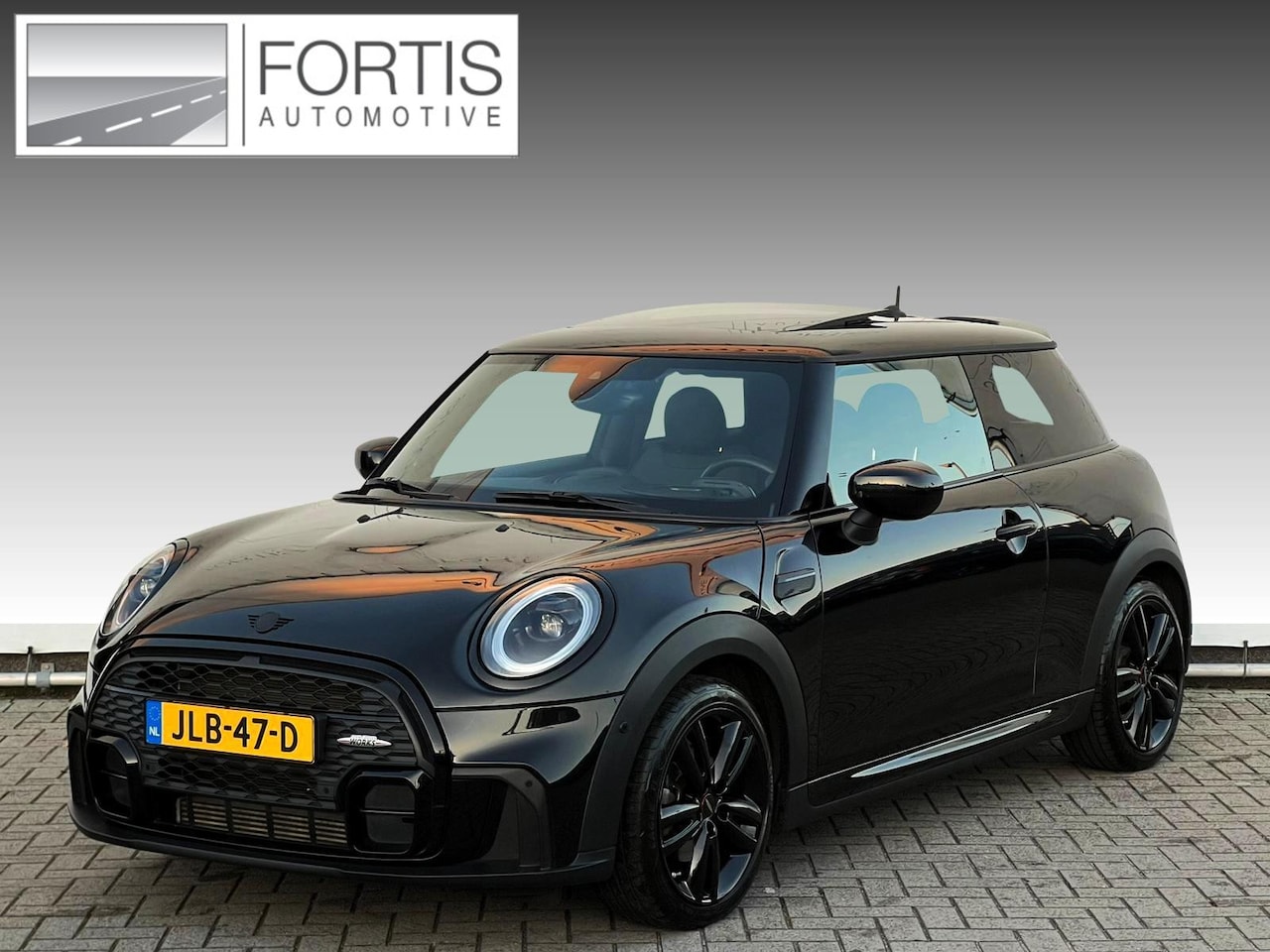MINI John Cooper Works - Mini 1.5 Cooper CAMERA | PANO | LEDER | HEAD-UP | HARMAN KARDON | DEALER ONDERH - AutoWereld.nl