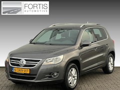 Volkswagen Tiguan - 1.4 TSI Sport&Style STOELVERWARMING | NAVI | PDC