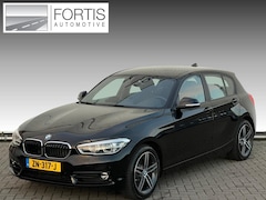 BMW 1-serie - 118i Sport Line Edition NL AUTO | SPORTSTOELEN | CAMERA STOELVERW | GROOT NAVI