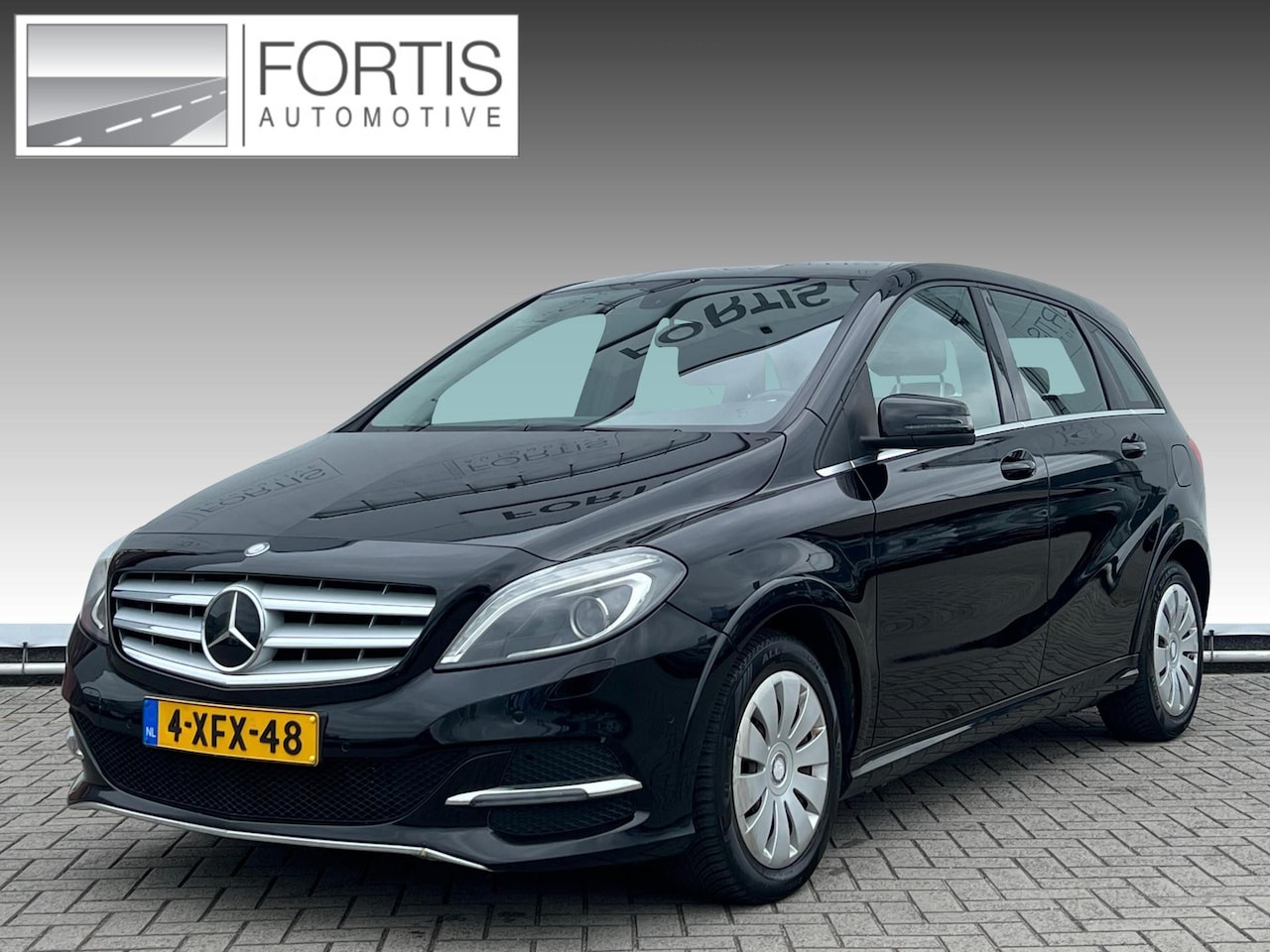 Mercedes-Benz B-klasse - 200 NGD Ambition NL AUTO | CARPLAY | ECC | NAVI | APK T/M 9-26 - AutoWereld.nl