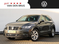 Volkswagen Tiguan - 1.5 TSI Life Business 150PK DSG | Navigatie | Trekhaak | Led | Camera | Parkeersensoren