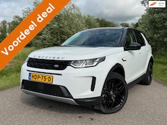 Land Rover Discovery Sport - P300e 1.5 PHEV / Elektrische Trekhaak / Leder / 360 Camera / Navigatie / Zwarte LM 20 Inch