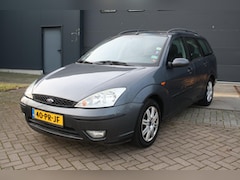 Ford Focus Wagon - 1.6-16V Futura
