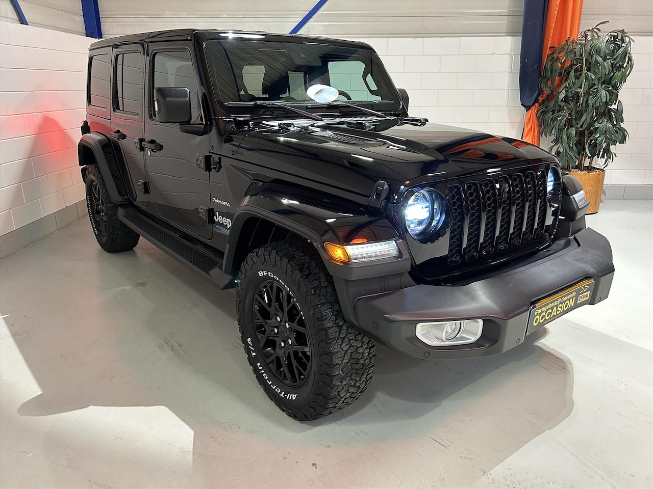 Jeep Wrangler - SAHARA 4XE PHEV 380pk AUT ACC. Camera, Carplay - AutoWereld.nl