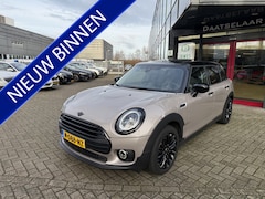 MINI Clubman - 1.5 Cooper Business Edition Automaat Panoramadak/Sportstoelen/Navi