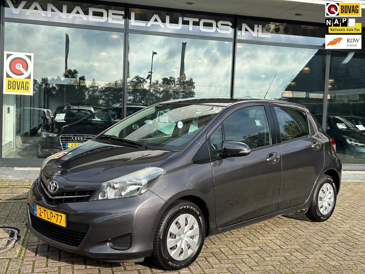 Toyota Yaris - 1.0 VVT-i Aspiration 5Drs Airco Camera Park.Sens NAP NL-Auto Dealeronderhouden! - AutoWereld.nl