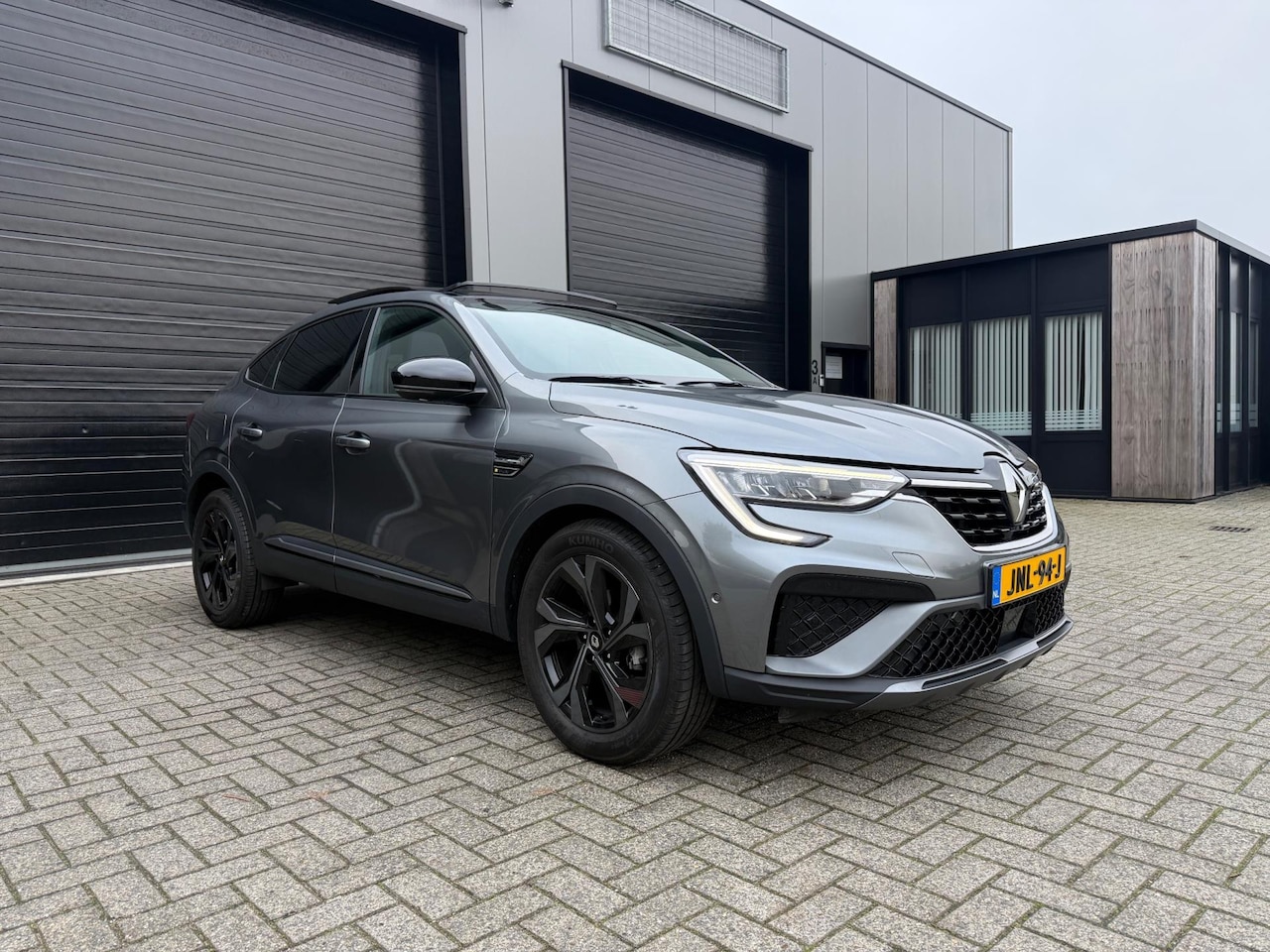 Renault Arkana - 1.3 TCe RS-LINE AUT. 140 PK LAGE KM|PANO|NAVIGATIE|CAMERA|LED|CRUISE| BOMVOL - AutoWereld.nl
